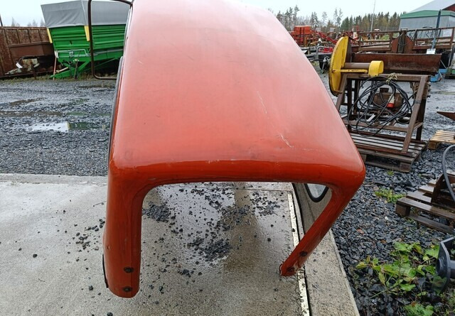 Traktorin hytti - lasikuituinen - Cabine voor Tractor: afbeelding 2 Traktorin hytti - lasikuituinen - Cabine voor Tractor: afbeelding 2