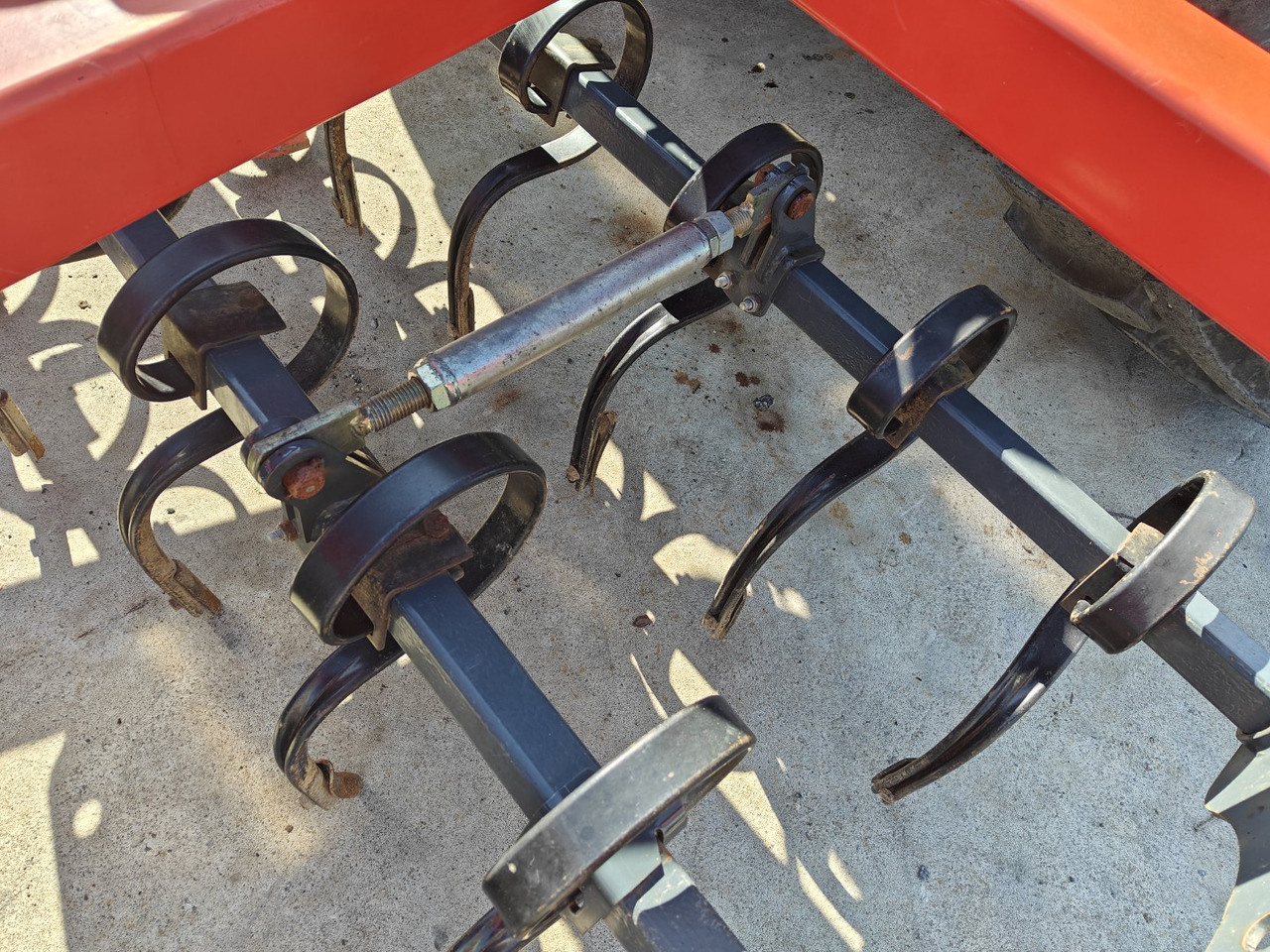 Tume Cultipack 250cm muokkain joustopiikeillä - Cultivator: afbeelding 5 Tume Cultipack 250cm muokkain joustopiikeillä - Cultivator: afbeelding 5