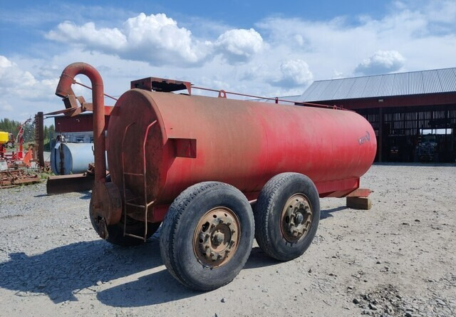Vepi Lietevaunu telialustalla - Mesttank: afbeelding 3 Vepi Lietevaunu telialustalla - Mesttank: afbeelding 3