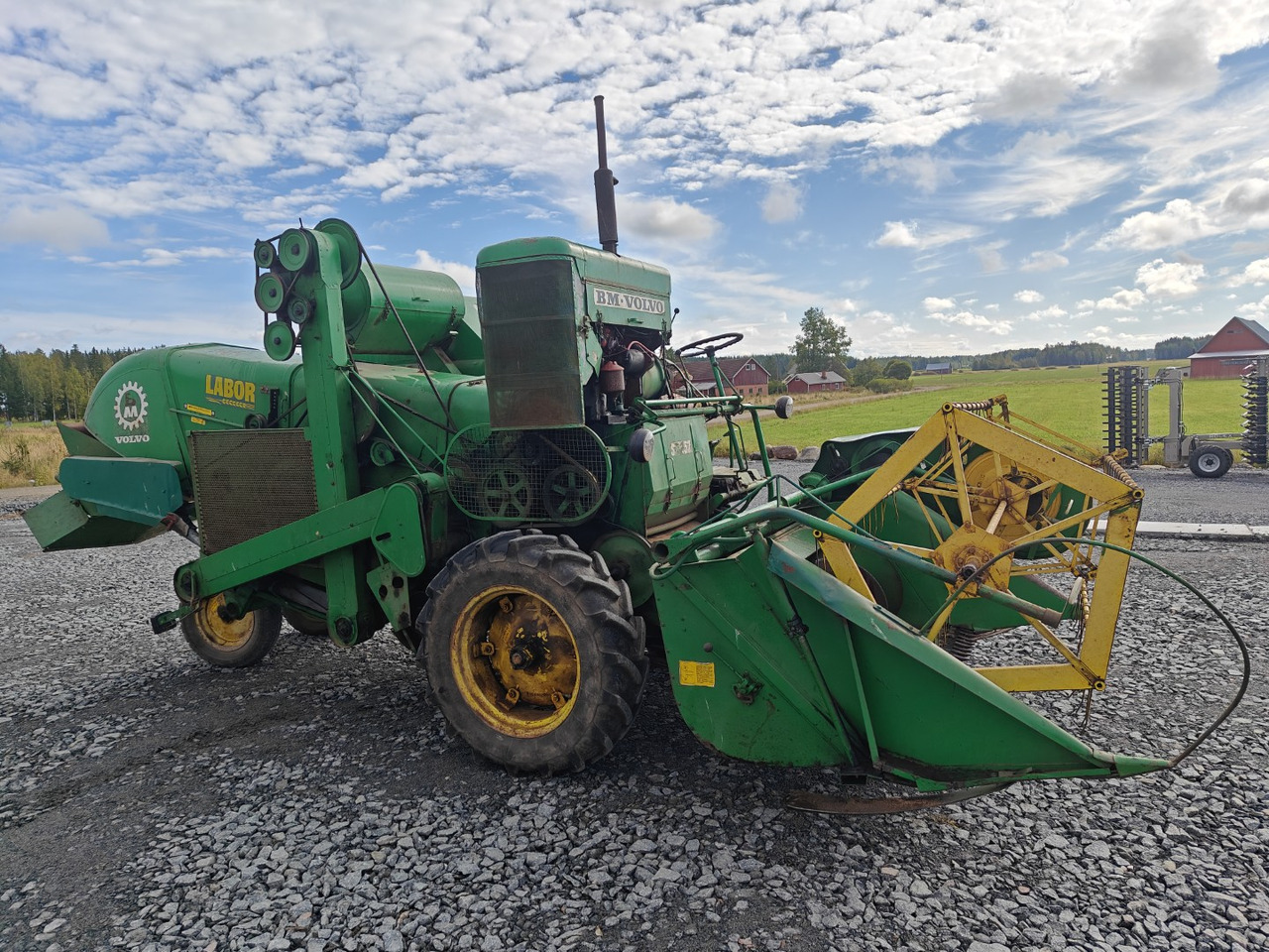 Volvo BM ST257 leikkuupuimuri työleveys 190cm, vaikka koeruutupuimuriksi, katso video! - Maaidorser: afbeelding 3 Volvo BM ST257 leikkuupuimuri työleveys 190cm, vaikka koeruutupuimuriksi, katso video! - Maaidorser: afbeelding 3