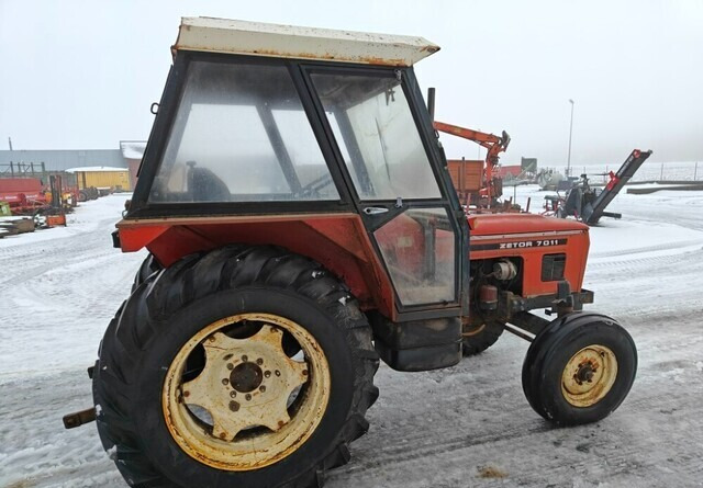 Zetor 7011 traktori - Tractor: afbeelding 4 Zetor 7011 traktori - Tractor: afbeelding 4