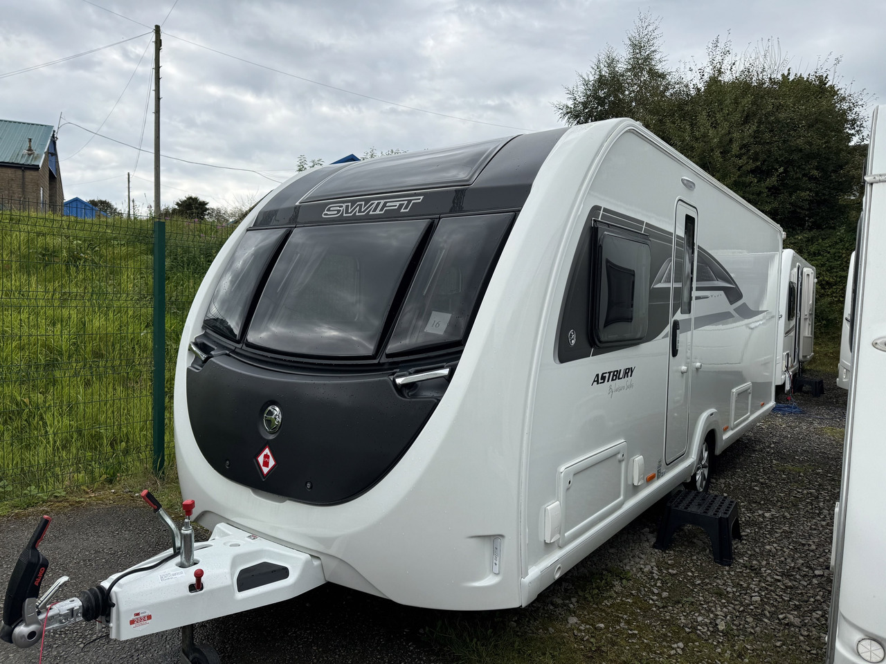 Swift Astbury - Caravan: afbeelding 1 Swift Astbury - Caravan: afbeelding 1