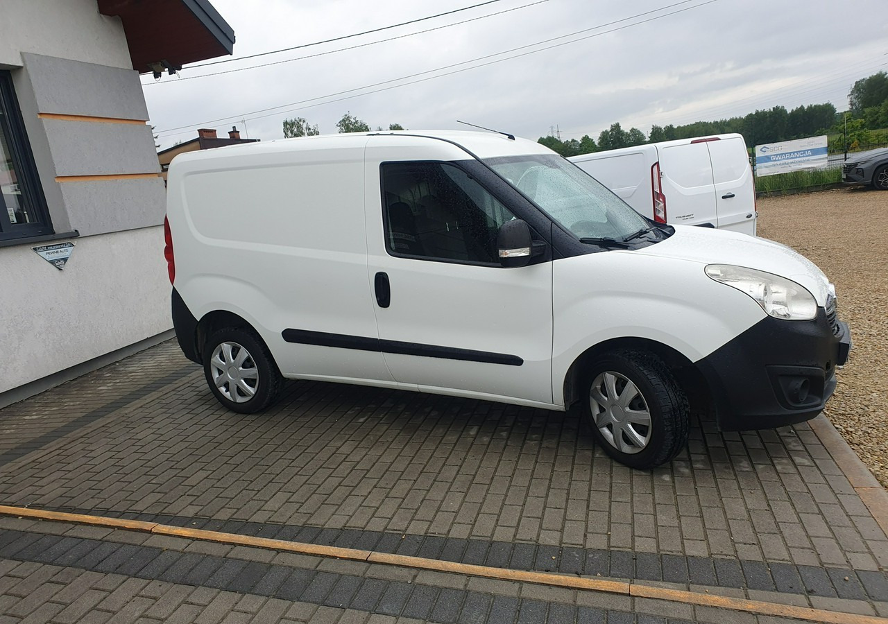 Fiat Doblo Opel Combo 1.4 Benzyna Polski Salon - Gesloten bestelwagen: afbeelding 4 Fiat Doblo Opel Combo 1.4 Benzyna Polski Salon - Gesloten bestelwagen: afbeelding 4
