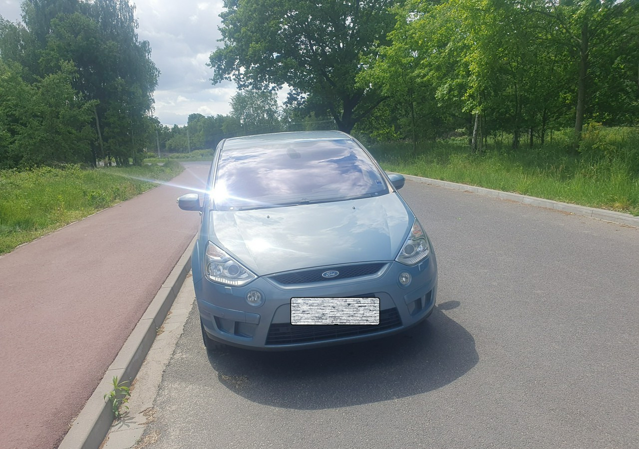 Ford S-MAX 2,5 turbo benzyna - Personenwagen: afbeelding 2 Ford S-MAX 2,5 turbo benzyna - Personenwagen: afbeelding 2