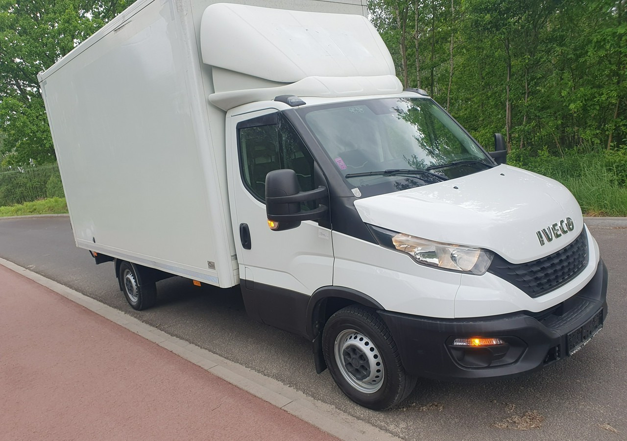 Iveco 35 Daily 35S14 klima * 3 osobowy *nowy rozrząd * - Bestelwagen gesloten laadbak: afbeelding 3 Iveco 35 Daily 35S14 klima * 3 osobowy *nowy rozrząd * - Bestelwagen gesloten laadbak: afbeelding 3