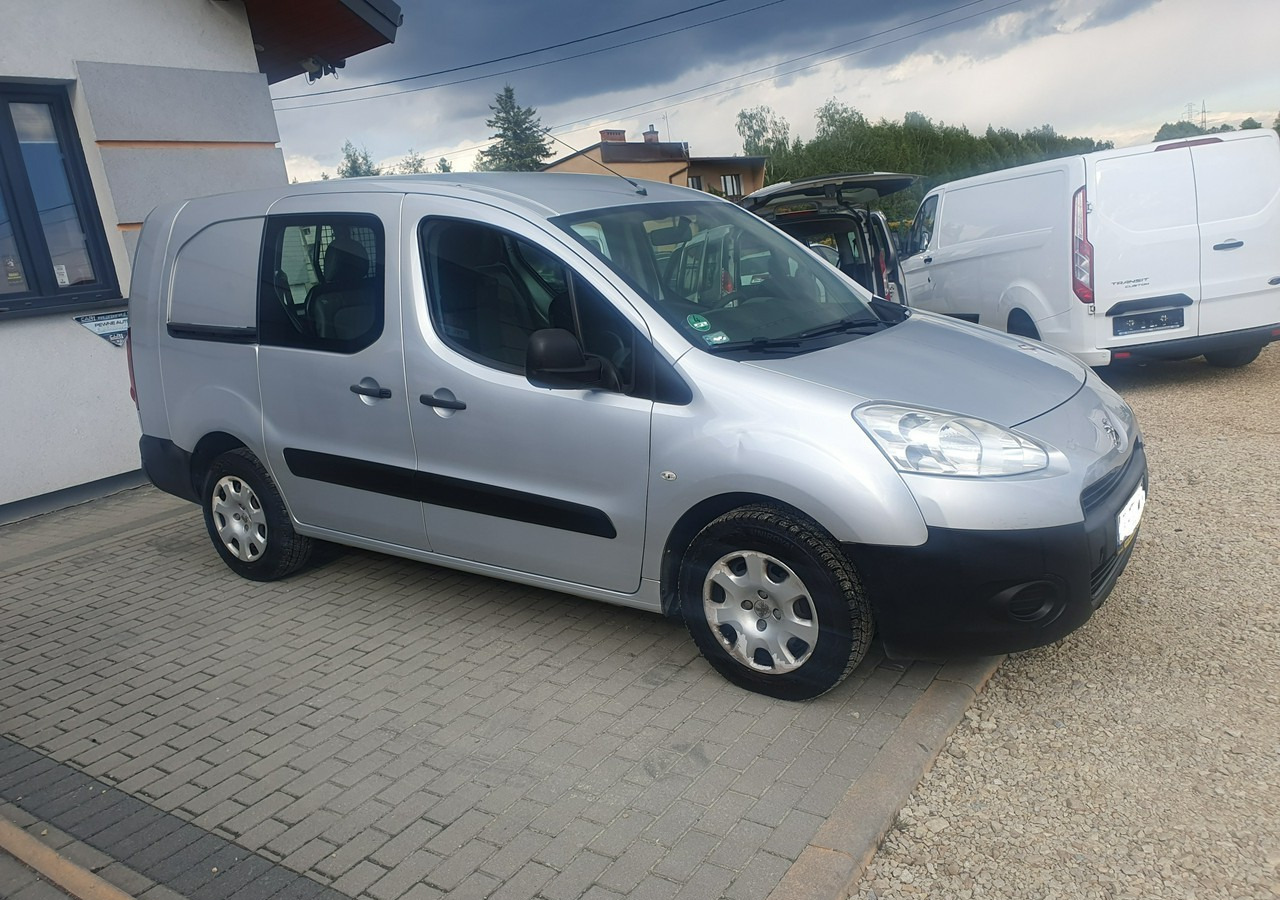 Peugeot Partner II 5 lub 2 osobowy *long * zabudowa gruau* - Personenwagen: afbeelding 5 Peugeot Partner II 5 lub 2 osobowy *long * zabudowa gruau* - Personenwagen: afbeelding 5