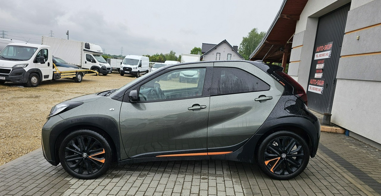 Toyota Aygo II Aygo X Aygo x cross limited automat 25tyś - Hatchback: afbeelding 4 Toyota Aygo II Aygo X Aygo x cross limited automat 25tyś - Hatchback: afbeelding 4