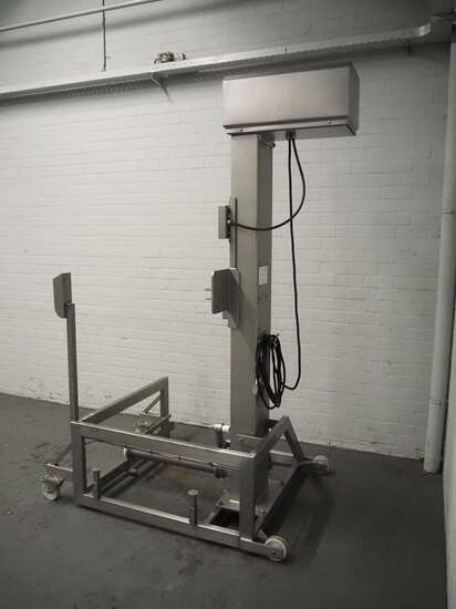 Carsoe mobile lifter HKV200 - Voedselverwerkende machine: afbeelding 4 Carsoe mobile lifter HKV200 - Voedselverwerkende machine: afbeelding 4