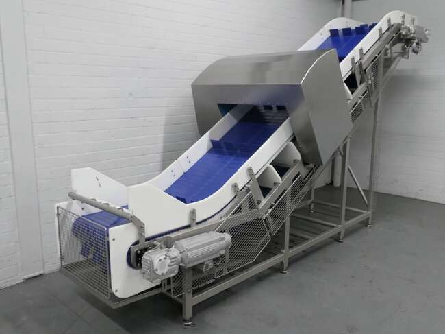 GEA / Loma BeltLoader with metal detector BeltLoader F3 - Voedselverwerkende machine: afbeelding 1 GEA / Loma BeltLoader with metal detector BeltLoader F3 - Voedselverwerkende machine: afbeelding 1