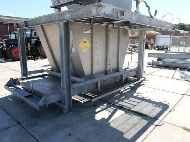 NN stainless steel bunker - Voedselverwerkende machine: afbeelding 4 NN stainless steel bunker - Voedselverwerkende machine: afbeelding 4