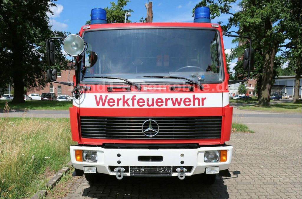 Mercedes-Benz 1124 F Feuerwehr LF 16/16 Pumpe Tank Haspel 1124 F Feuerwehr LF 16/16 Pumpe Tank Haspel - Brandweerwagen: afbeelding 3 Mercedes-Benz 1124 F Feuerwehr LF 16/16 Pumpe Tank Haspel 1124 F Feuerwehr LF 16/16 Pumpe Tank Haspel - Brandweerwagen: afbeelding 3