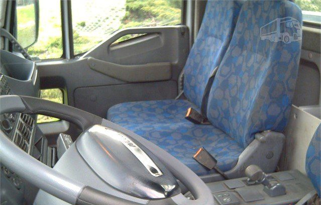 Iveco EUROCARGOeurocargo 160e25 - Vrachtwagen met open laadbak, Kraanwagen: afbeelding 4 Iveco EUROCARGOeurocargo 160e25 - Vrachtwagen met open laadbak, Kraanwagen: afbeelding 4