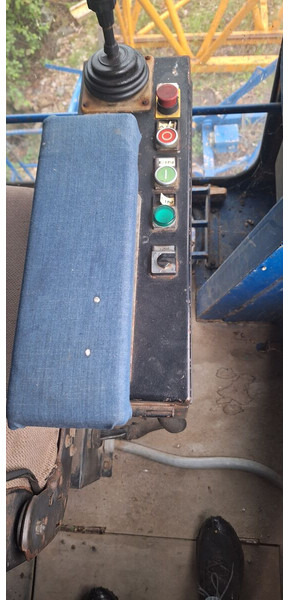 Torenkraan Liebherr 180EC-H 40m jib slewing part / good price: afbeelding 20 Torenkraan Liebherr 180EC-H 40m jib slewing part / good price: afbeelding 20