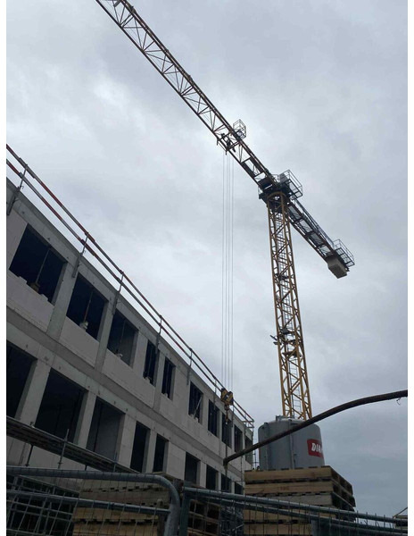 Liebherr 71EC-B5 cabin/radio stering - Torenkraan: afbeelding 3 Liebherr 71EC-B5 cabin/radio stering - Torenkraan: afbeelding 3