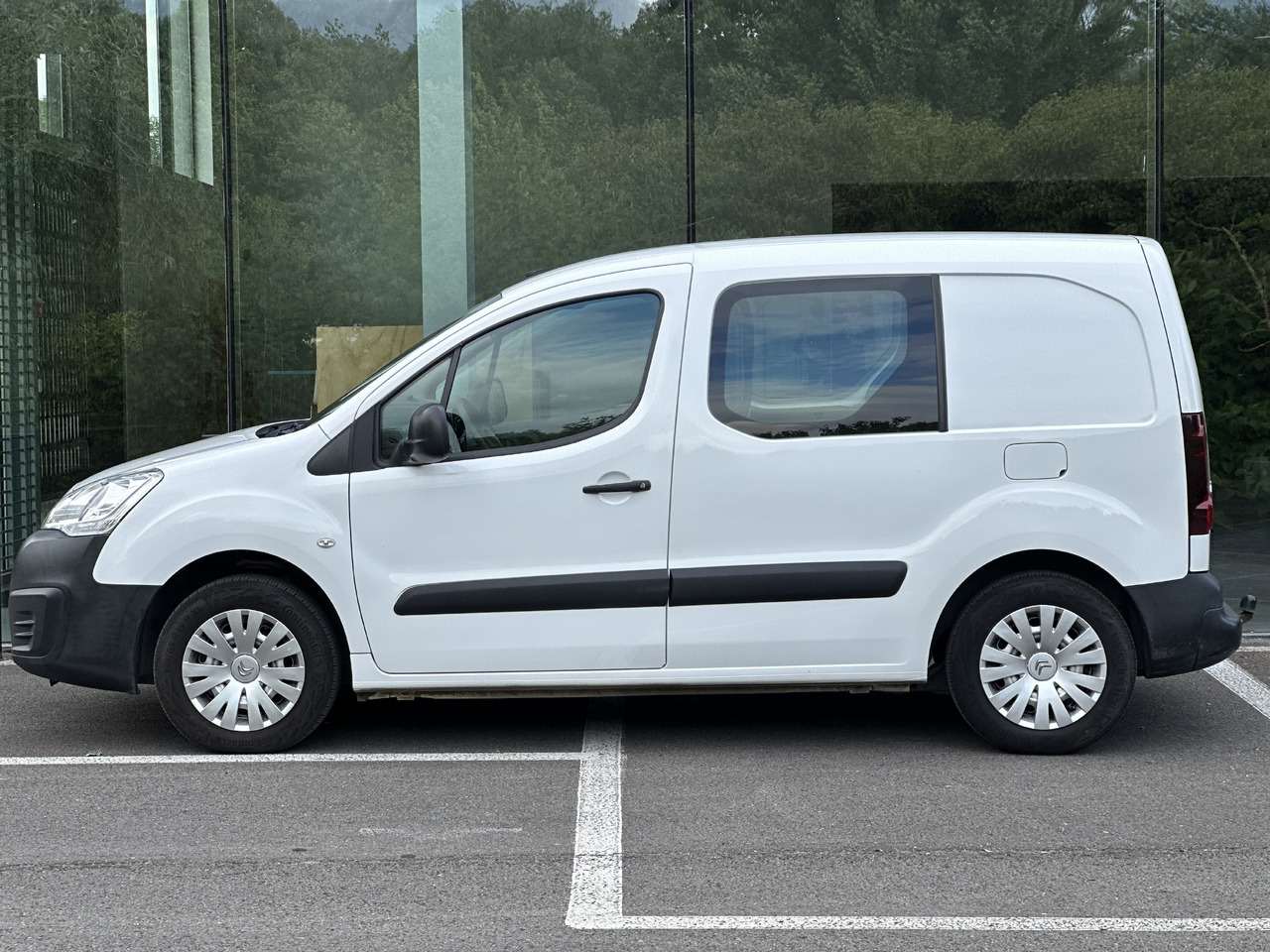 Citroen Berlingo - Kleine bestelwagen: afbeelding 4 Citroen Berlingo - Kleine bestelwagen: afbeelding 4