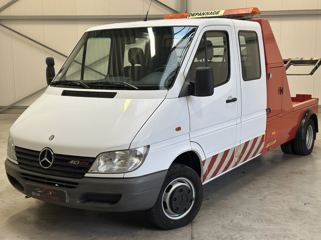 Mersedes Sprinter 413 - Bergingsvoertuig: afbeelding 1 Mersedes Sprinter 413 - Bergingsvoertuig: afbeelding 1