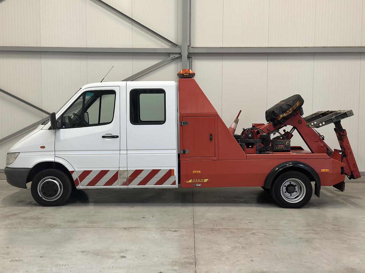 Bergingsvoertuig Mersedes Sprinter 413: afbeelding 11