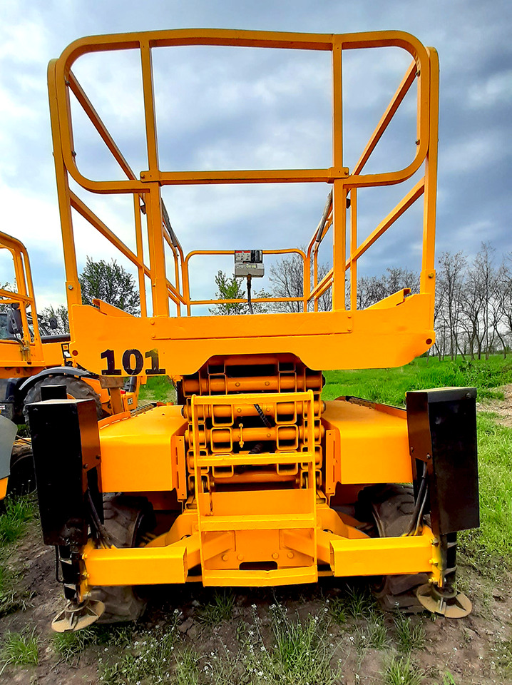 HAULOTTE Compact 12 DX - Schaarlift: afbeelding 4 HAULOTTE Compact 12 DX - Schaarlift: afbeelding 4