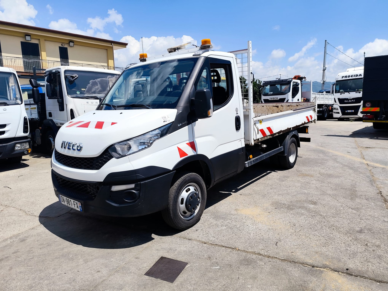 IVECO DAILY 35-130 - Kipper bestelwagen: afbeelding 2 IVECO DAILY 35-130 - Kipper bestelwagen: afbeelding 2