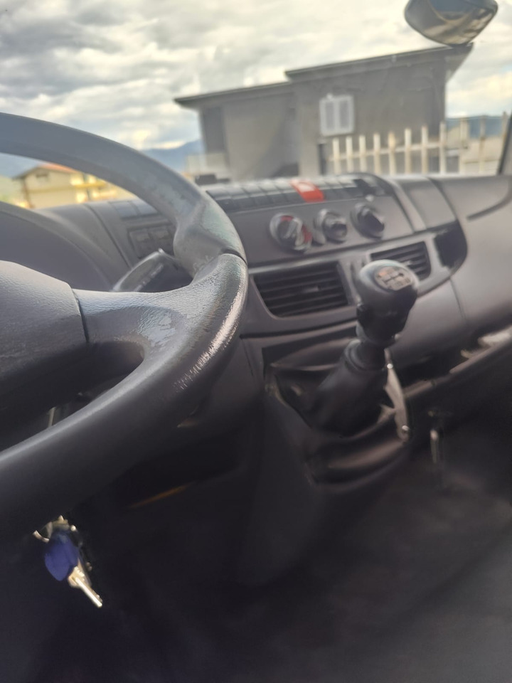 IVECO EUROCARGO 120E28P - Chassis vrachtwagen: afbeelding 2 IVECO EUROCARGO 120E28P - Chassis vrachtwagen: afbeelding 2