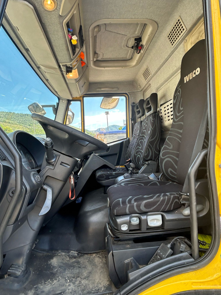 IVECO EUROCARGO 120E28P - Chassis vrachtwagen: afbeelding 3 IVECO EUROCARGO 120E28P - Chassis vrachtwagen: afbeelding 3
