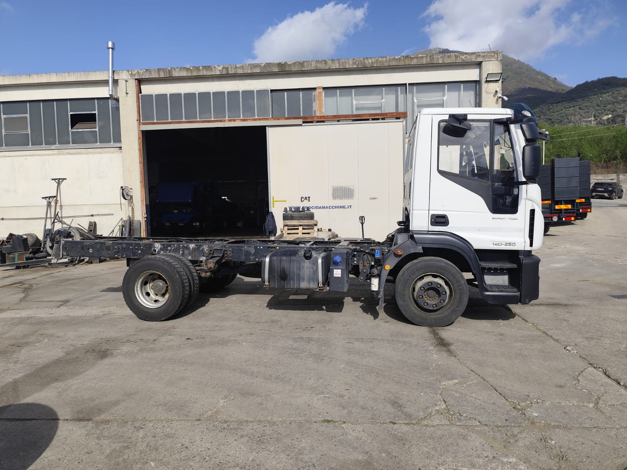 IVECO EUROCARGO 140-250 - Chassis vrachtwagen: afbeelding 4 IVECO EUROCARGO 140-250 - Chassis vrachtwagen: afbeelding 4