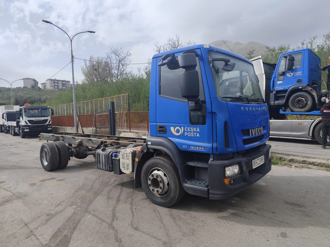 IVECO EUROCARGO 150E25 - Kipper vrachtwagen: afbeelding 2 IVECO EUROCARGO 150E25 - Kipper vrachtwagen: afbeelding 2
