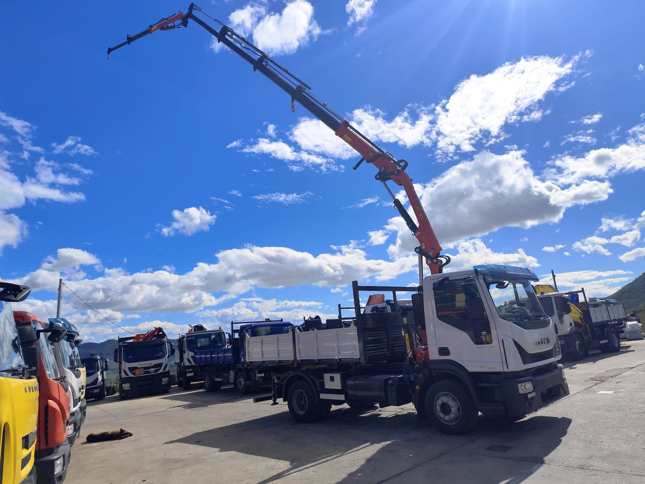 IVECO EUROCARGO 160-250 - Kraanwagen, Kipper vrachtwagen: afbeelding 1 IVECO EUROCARGO 160-250 - Kraanwagen, Kipper vrachtwagen: afbeelding 1