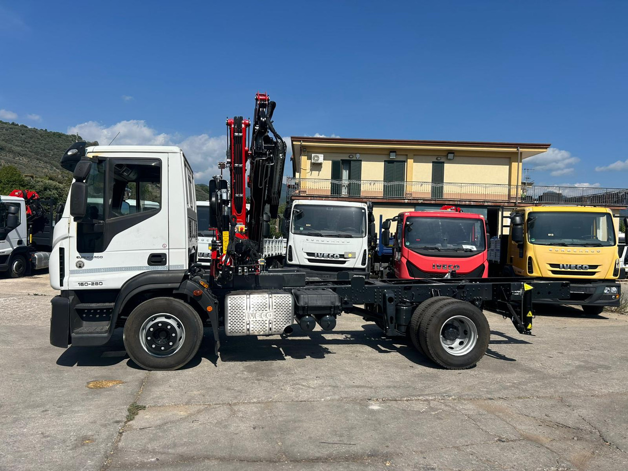 IVECO EUROCARGO 160-280 - Kraanwagen: afbeelding 2 IVECO EUROCARGO 160-280 - Kraanwagen: afbeelding 2
