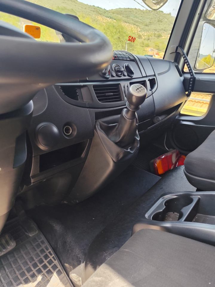 IVECO EUROCARGO 180-250 - Chassis vrachtwagen, Kraanwagen: afbeelding 4 IVECO EUROCARGO 180-250 - Chassis vrachtwagen, Kraanwagen: afbeelding 4