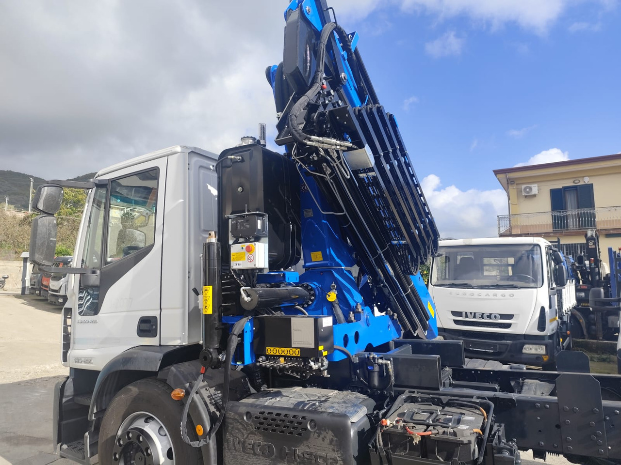 IVECO EUROCARGO 180-250 - Kraanwagen, Kraanwagen: afbeelding 4 IVECO EUROCARGO 180-250 - Kraanwagen, Kraanwagen: afbeelding 4