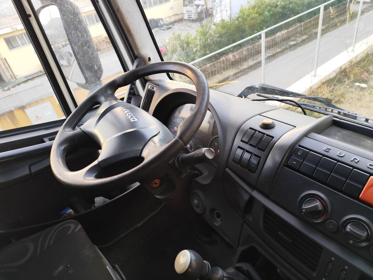 Kraanwagen, Kraanwagen IVECO EUROCARGO 180E25: afbeelding 7 Kraanwagen, Kraanwagen IVECO EUROCARGO 180E25: afbeelding 7