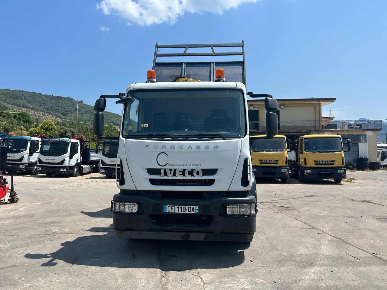 IVECO EUROCARGO 180E30 - Kipper vrachtwagen, Kraanwagen: afbeelding 2 IVECO EUROCARGO 180E30 - Kipper vrachtwagen, Kraanwagen: afbeelding 2
