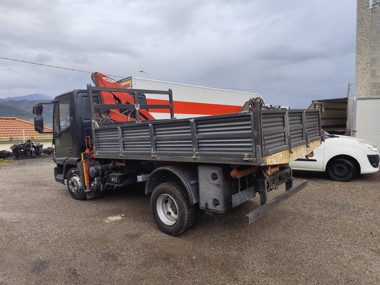 IVECO EUROCARGO 80E18 - Kraanwagen, Kipper vrachtwagen: afbeelding 3 IVECO EUROCARGO 80E18 - Kraanwagen, Kipper vrachtwagen: afbeelding 3