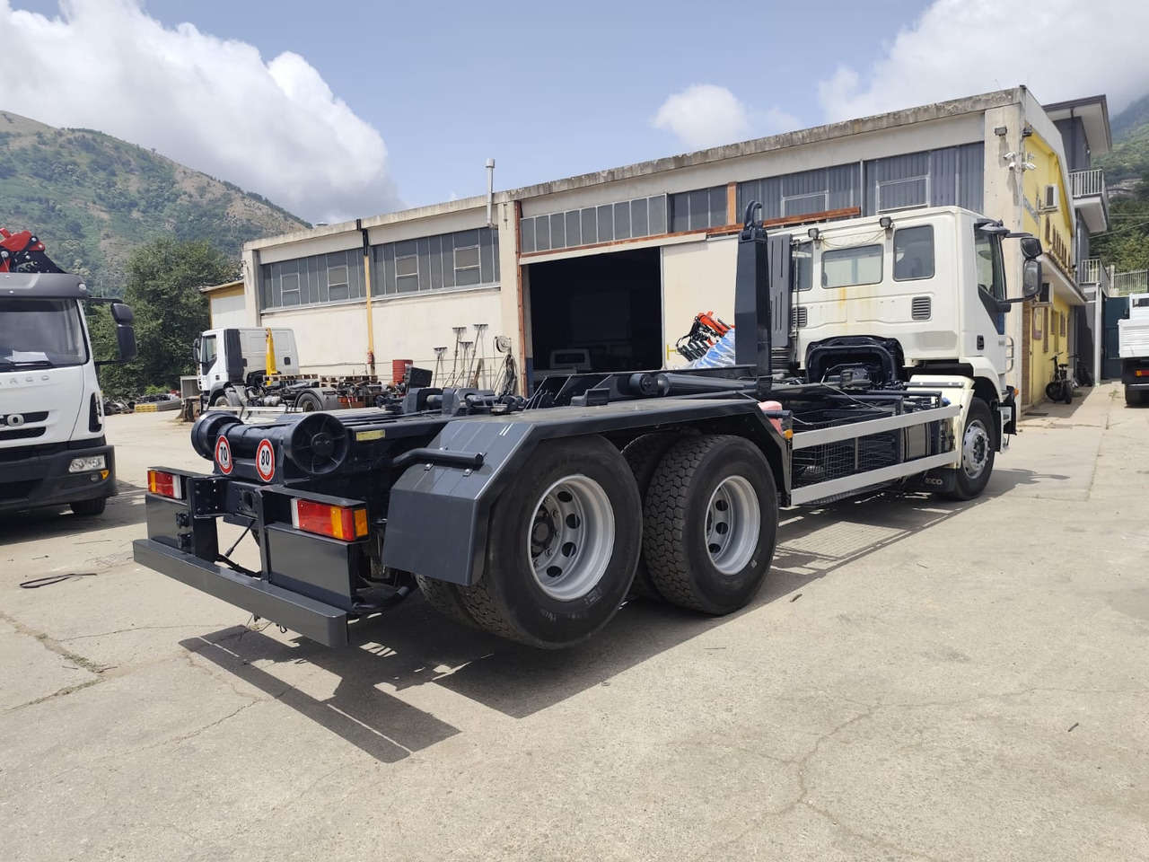 Haakarmsysteem vrachtwagen IVECO STRALIS 260S36: afbeelding 14 Haakarmsysteem vrachtwagen IVECO STRALIS 260S36: afbeelding 14