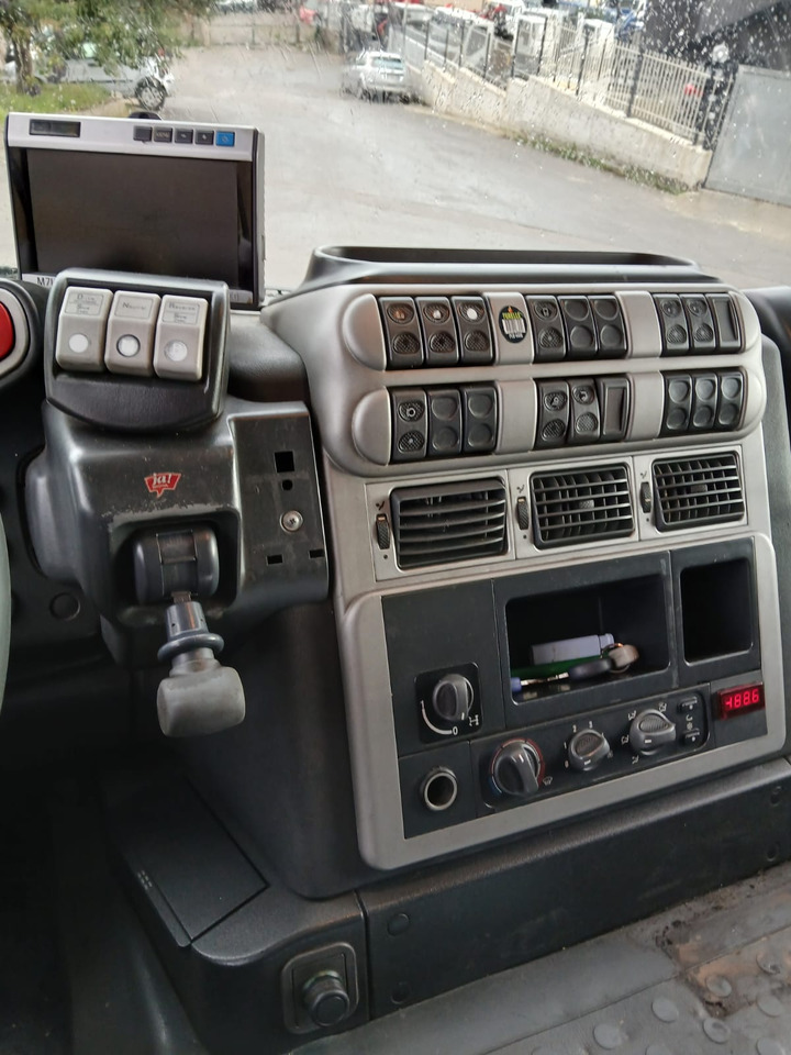 IVECO STRALIS AD 260S31 - Chassis vrachtwagen: afbeelding 3 IVECO STRALIS AD 260S31 - Chassis vrachtwagen: afbeelding 3
