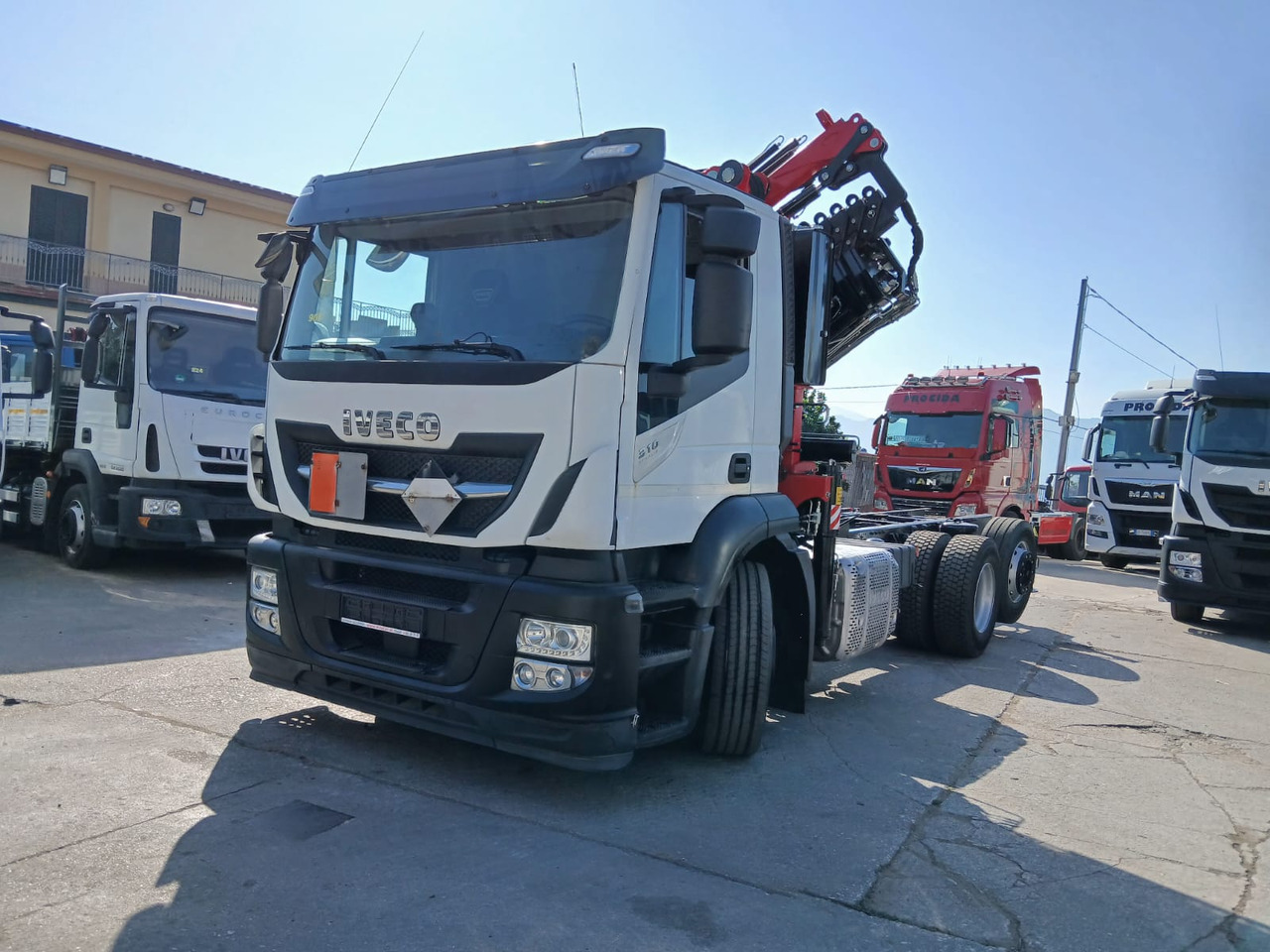 IVECO STRALIS AD 260S31 XP - Kraanwagen: afbeelding 1 IVECO STRALIS AD 260S31 XP - Kraanwagen: afbeelding 1