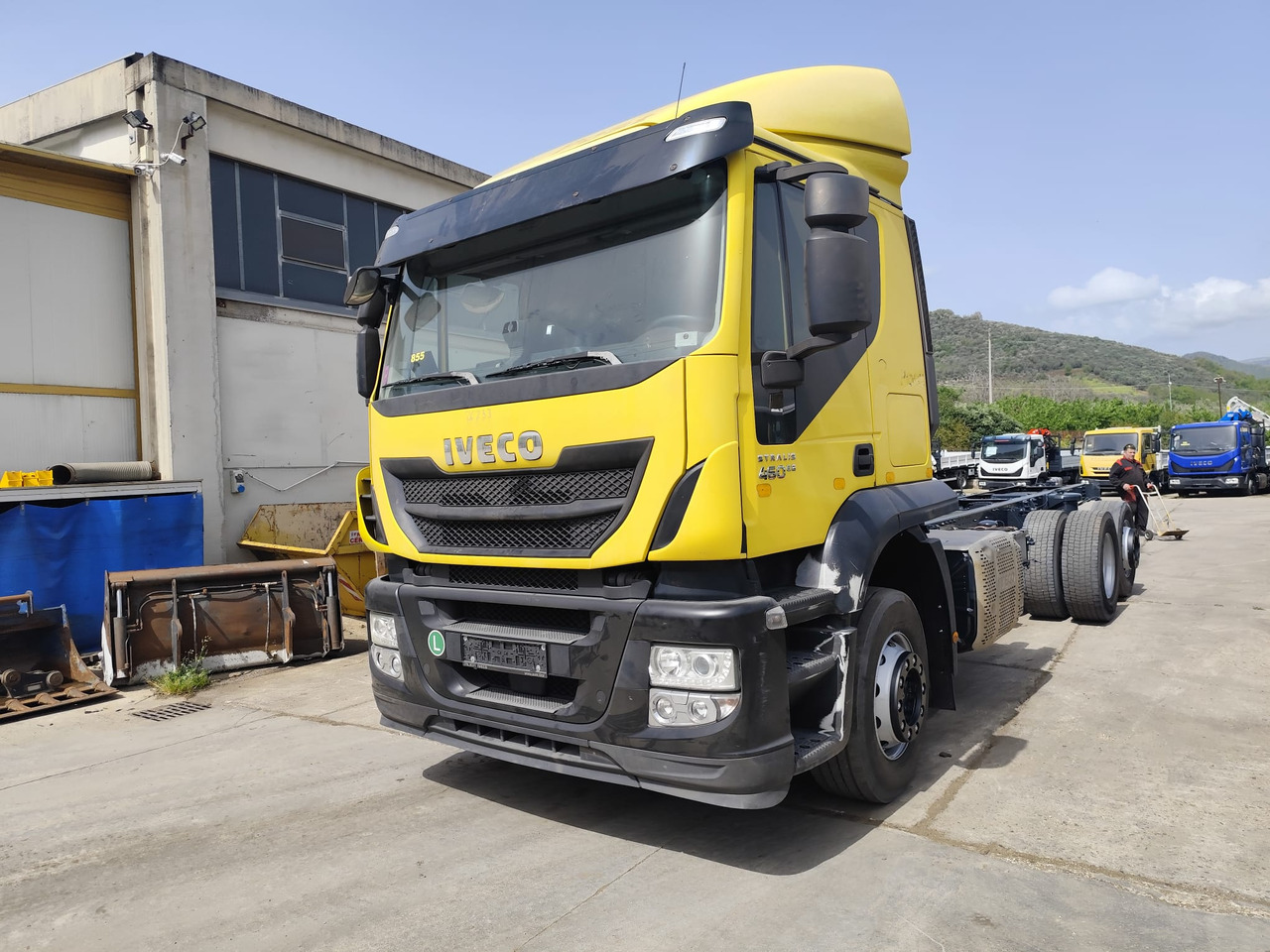 IVECO STRALIS AS 260S46 - Vrachtwagen met open laadbak: afbeelding 2 IVECO STRALIS AS 260S46 - Vrachtwagen met open laadbak: afbeelding 2