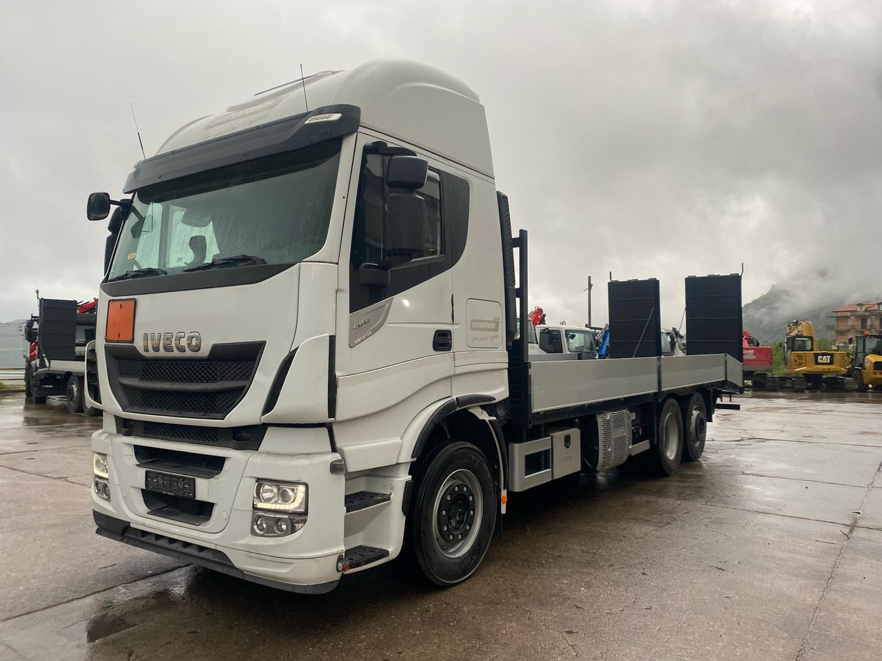 IVECO STRALIS AS 260S46 - Vrachtwagen met open laadbak: afbeelding 1 IVECO STRALIS AS 260S46 - Vrachtwagen met open laadbak: afbeelding 1