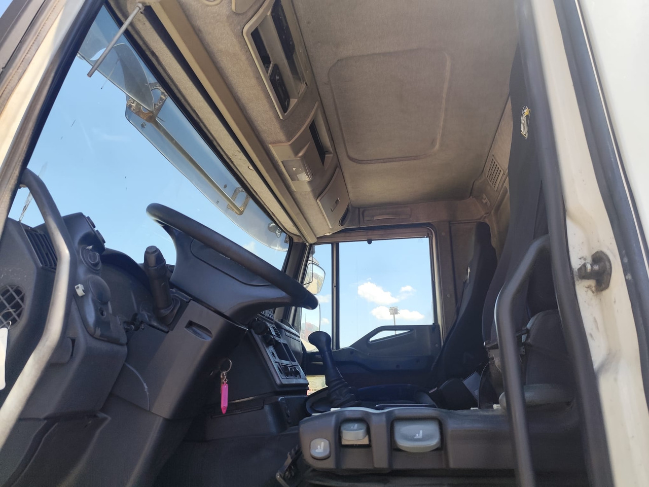 Kraanwagen IVECO STRALIS CUBE 190S33: afbeelding 30