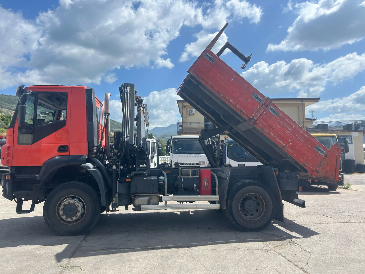 IVECO TRAKKER 190T36 - Kraanwagen: afbeelding 4 IVECO TRAKKER 190T36 - Kraanwagen: afbeelding 4