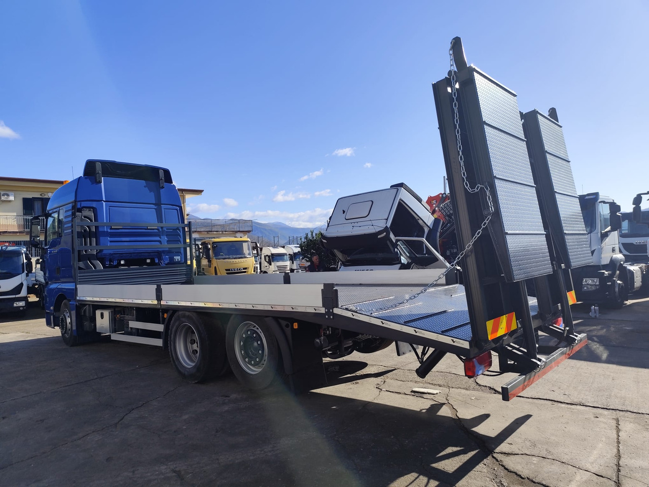 Vrachtwagen met open laadbak MAN TGX 26.420: afbeelding 15 Vrachtwagen met open laadbak MAN TGX 26.420: afbeelding 15