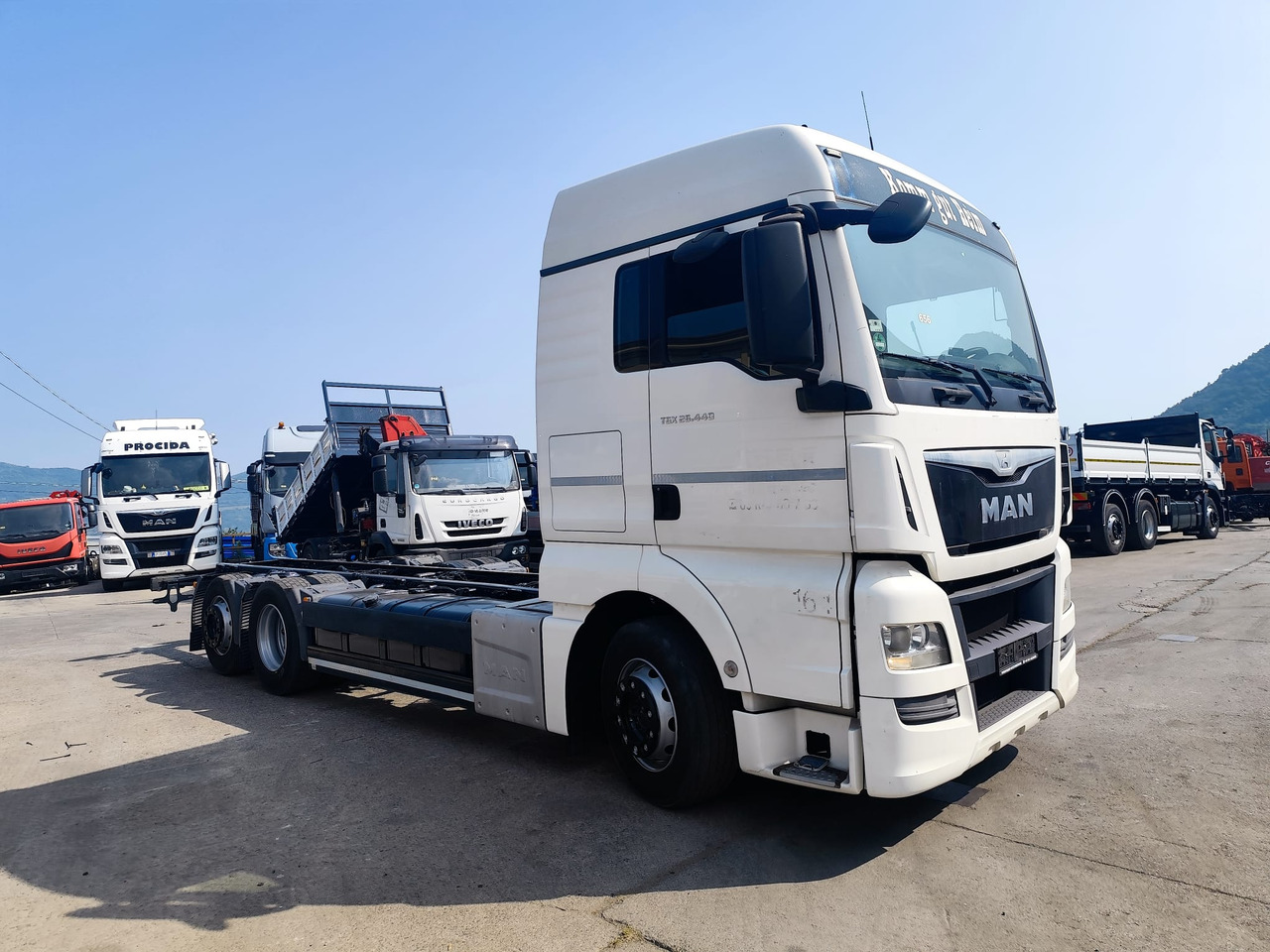 MAN TGX 26.440 - Vrachtwagen met open laadbak: afbeelding 1 MAN TGX 26.440 - Vrachtwagen met open laadbak: afbeelding 1