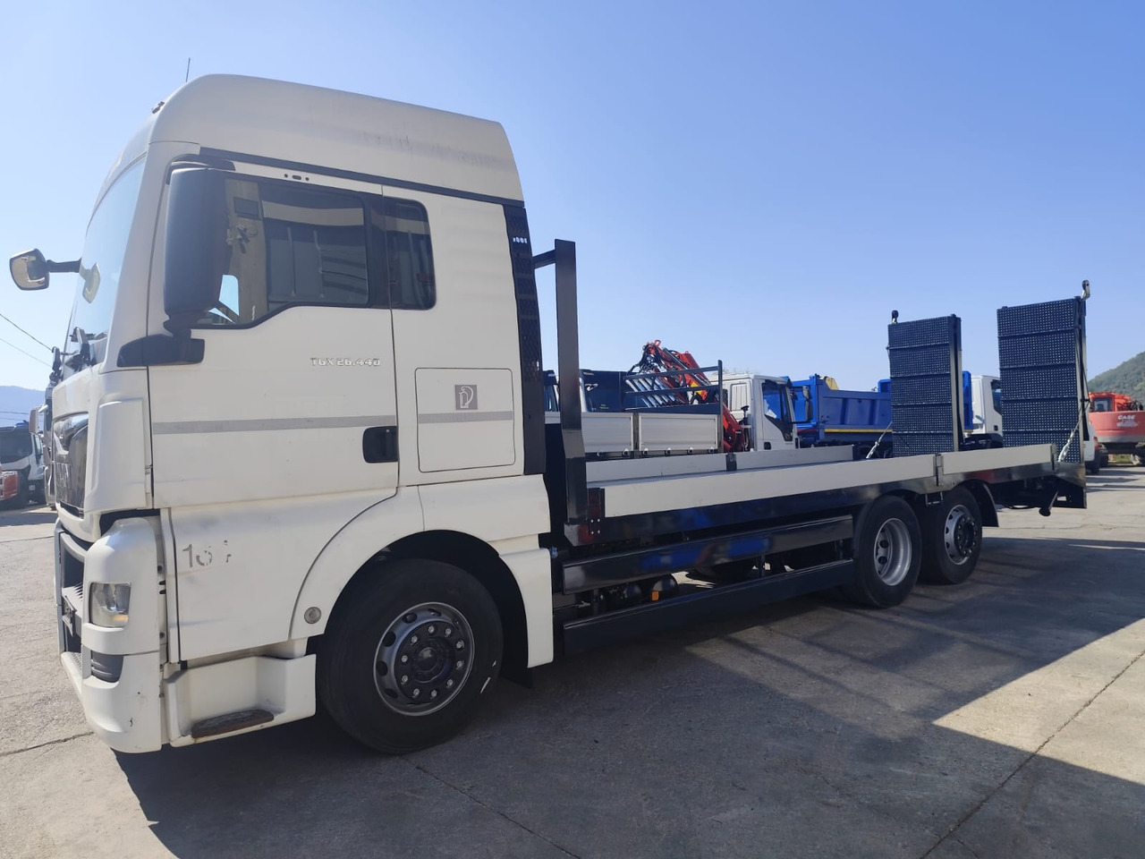 MAN TGX 26.440 - Vrachtwagen met open laadbak: afbeelding 2 MAN TGX 26.440 - Vrachtwagen met open laadbak: afbeelding 2