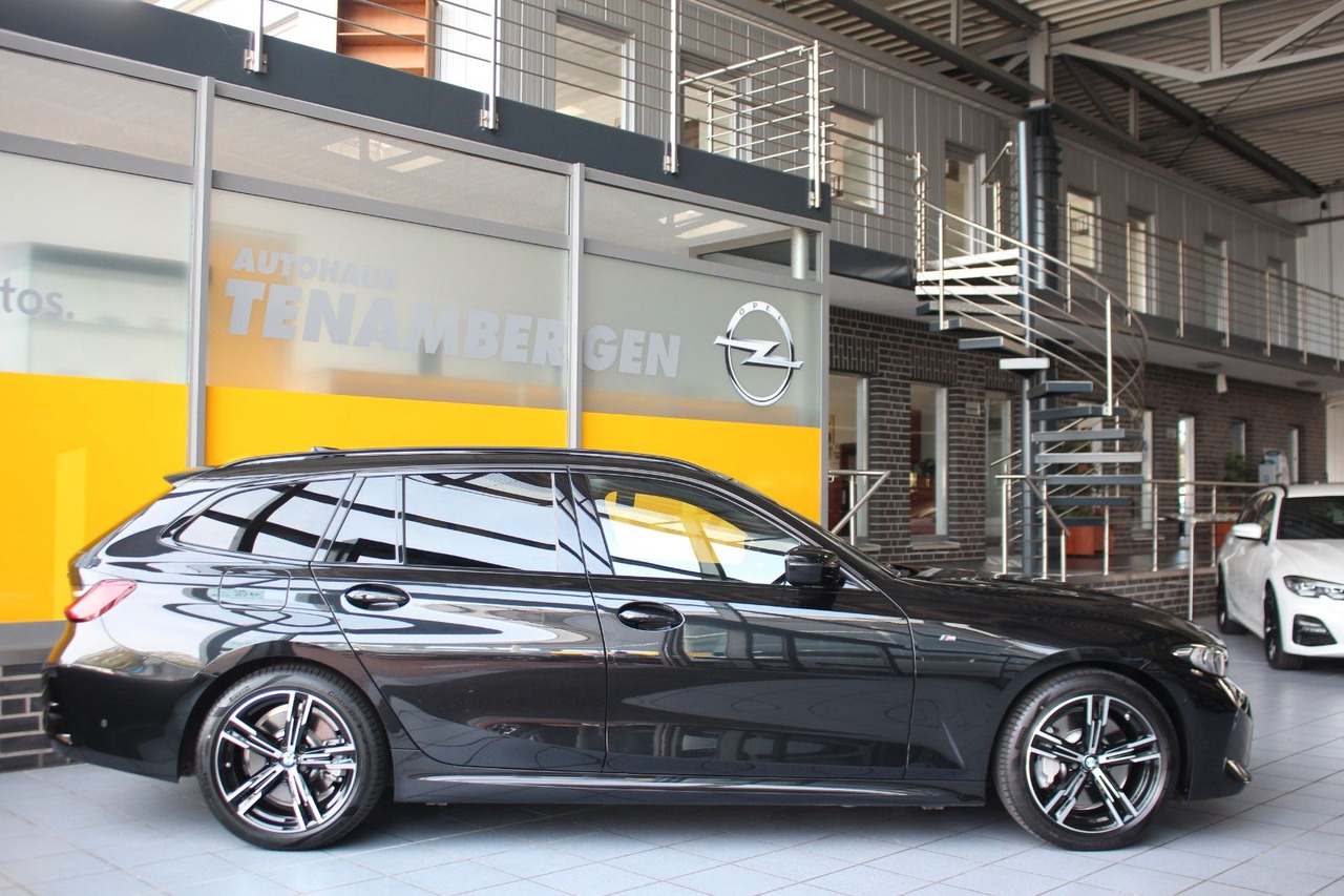 BMW 330 d Touring xDrive M Sport Panorama ACC HuD - Stationwagen: afbeelding 3 BMW 330 d Touring xDrive M Sport Panorama ACC HuD - Stationwagen: afbeelding 3