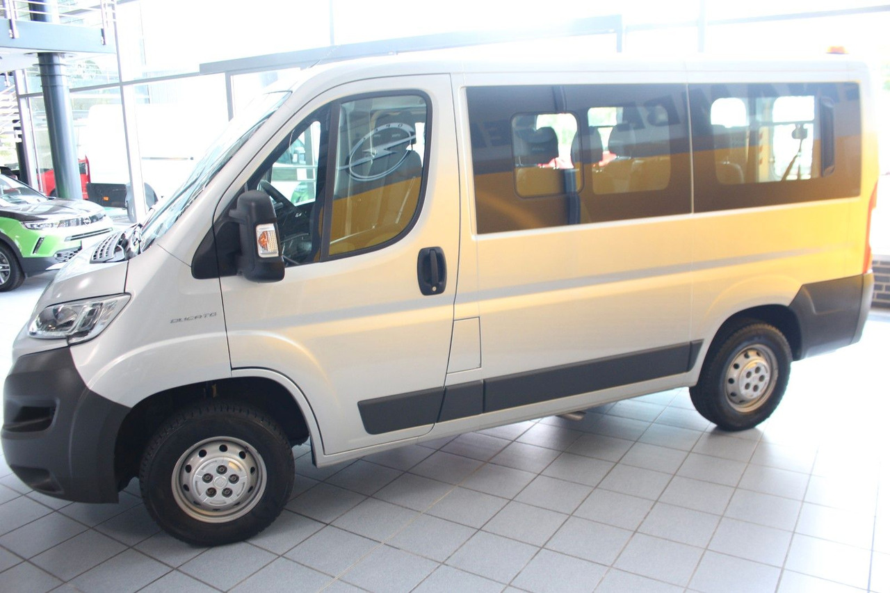Fiat Ducato Kombi 33 150 L1H1 9-Sitzer Rollstuhlrampe - Personenvervoer: afbeelding 4 Fiat Ducato Kombi 33 150 L1H1 9-Sitzer Rollstuhlrampe - Personenvervoer: afbeelding 4