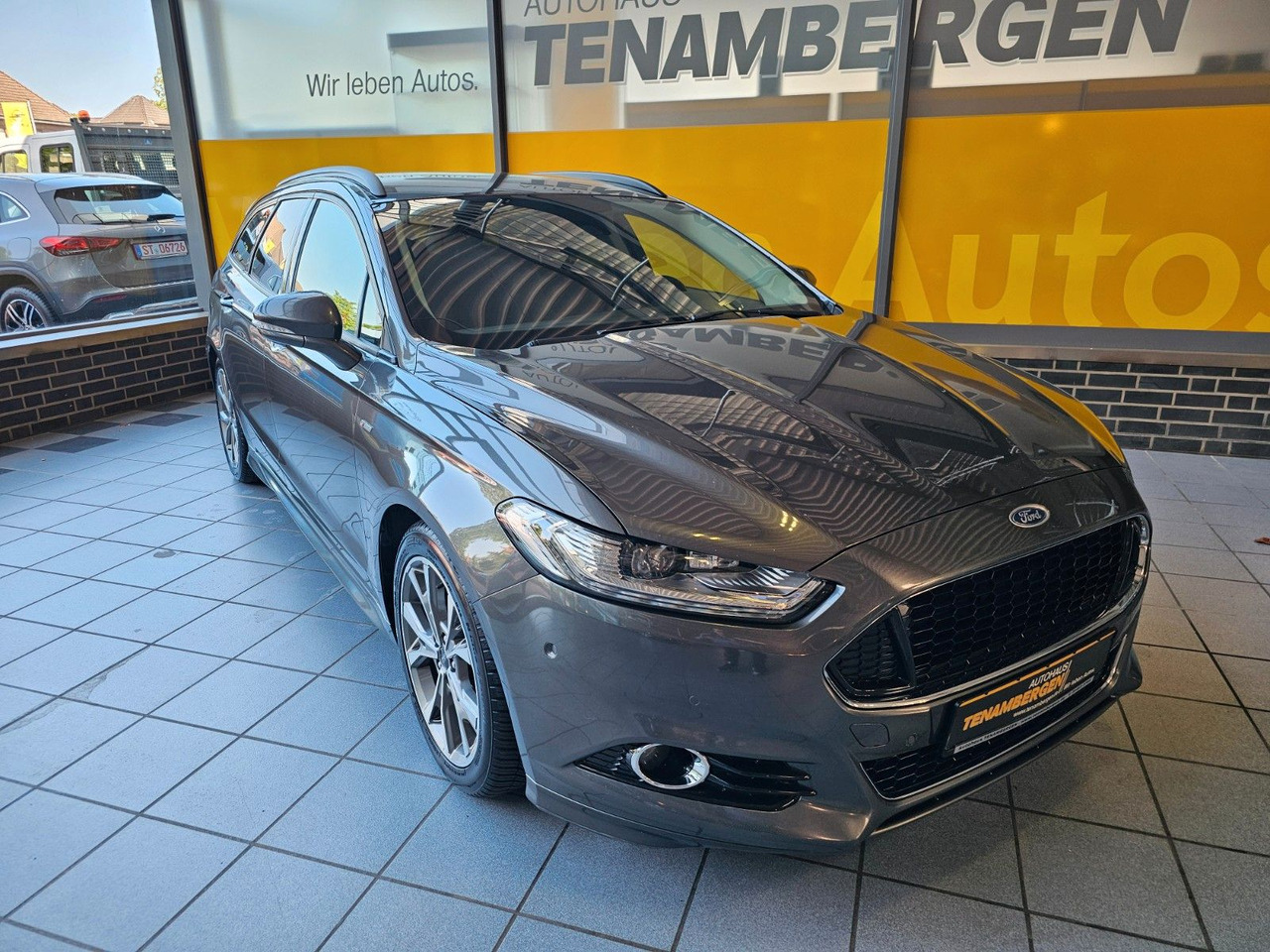 Ford Mondeo Turnier ST-Line LED Scheinwerfer - Personenwagen: afbeelding 2 Ford Mondeo Turnier ST-Line LED Scheinwerfer - Personenwagen: afbeelding 2