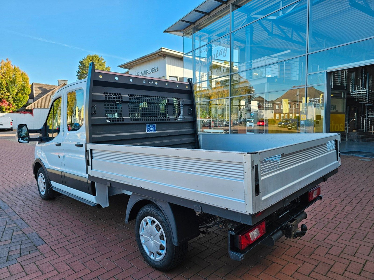 Ford Transit Pritsche 310 DoKa AHK Klima 7 Sitzer - Bestelwagen open laadbak, Bestelwagen met dubbele cabine: afbeelding 3 Ford Transit Pritsche 310 DoKa AHK Klima 7 Sitzer - Bestelwagen open laadbak, Bestelwagen met dubbele cabine: afbeelding 3