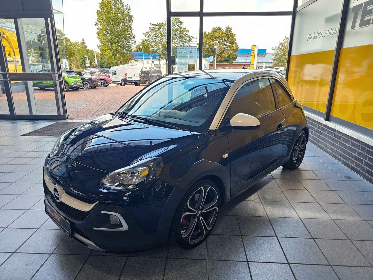 Opel Adam Rocks S Recaro Leder Infinity 18" - Personenwagen: afbeelding 2 Opel Adam Rocks S Recaro Leder Infinity 18" - Personenwagen: afbeelding 2