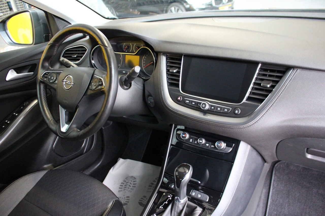 Opel Grandland X Innovation AT-8 Navi Kamera LED AHK - SUV: afbeelding 5 Opel Grandland X Innovation AT-8 Navi Kamera LED AHK - SUV: afbeelding 5